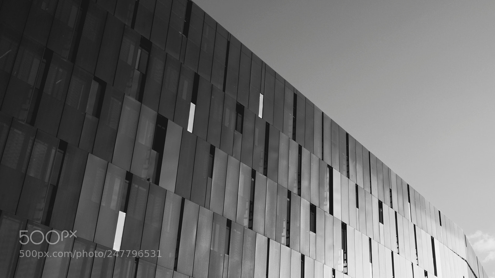 Fujifilm X70 sample photo. Divisible photography