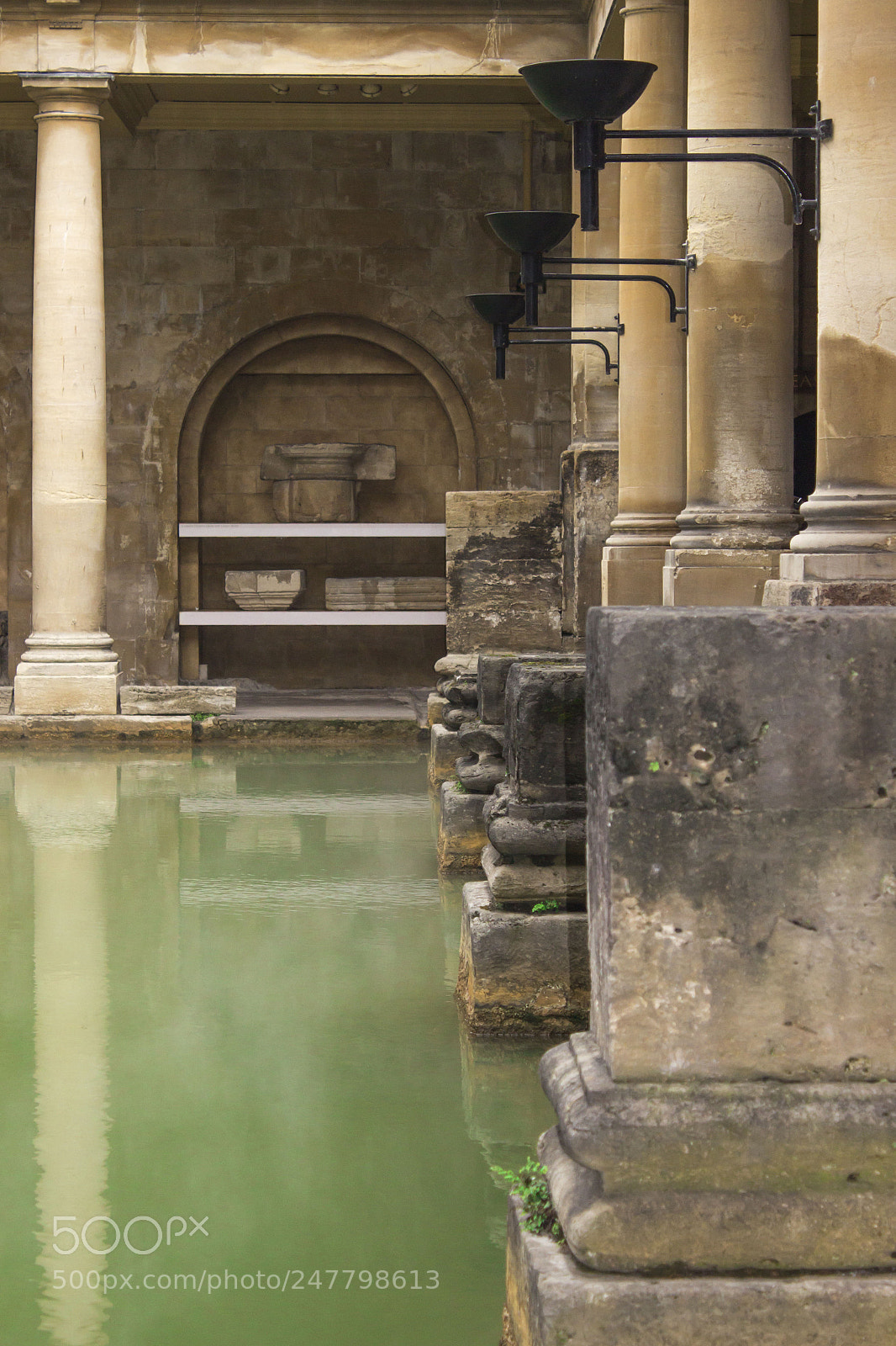 Canon EOS 600D (Rebel EOS T3i / EOS Kiss X5) sample photo. Roman bath photography