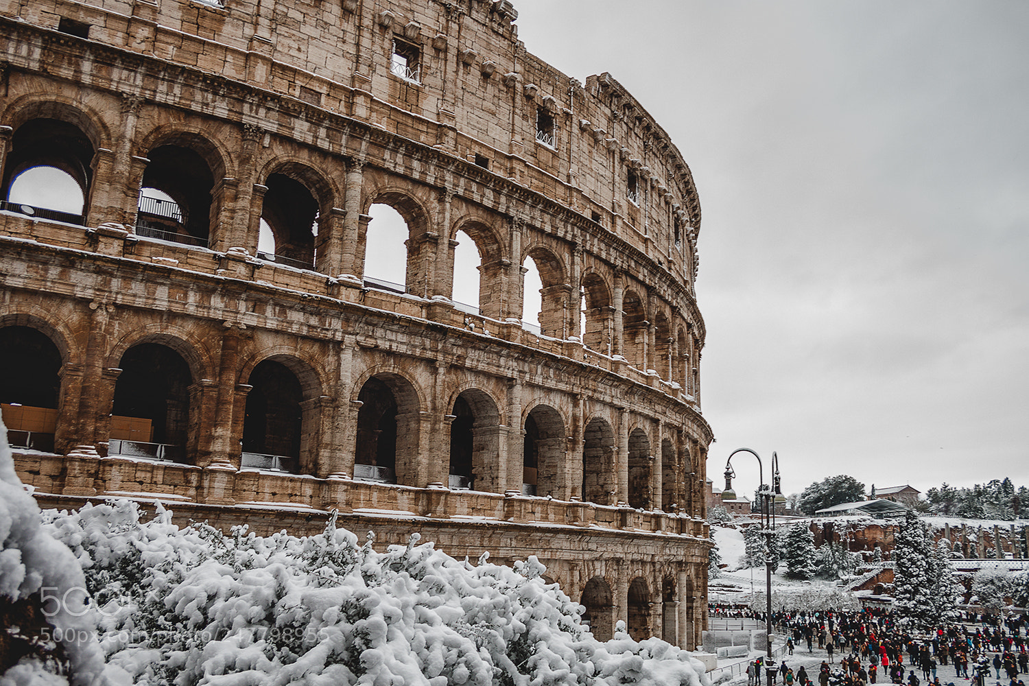 Canon EOS 500D (EOS Rebel T1i / EOS Kiss X3) sample photo. Rome under the snow photography