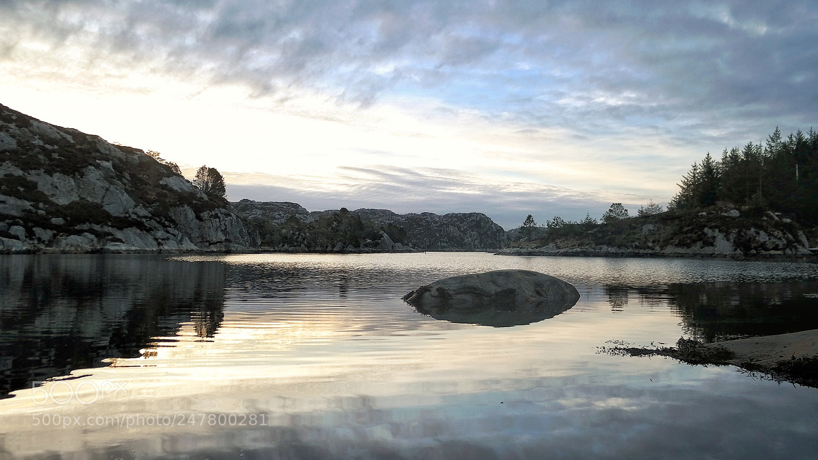 Samsung NX300 sample photo. Seascape kayaking.. b mlo photography