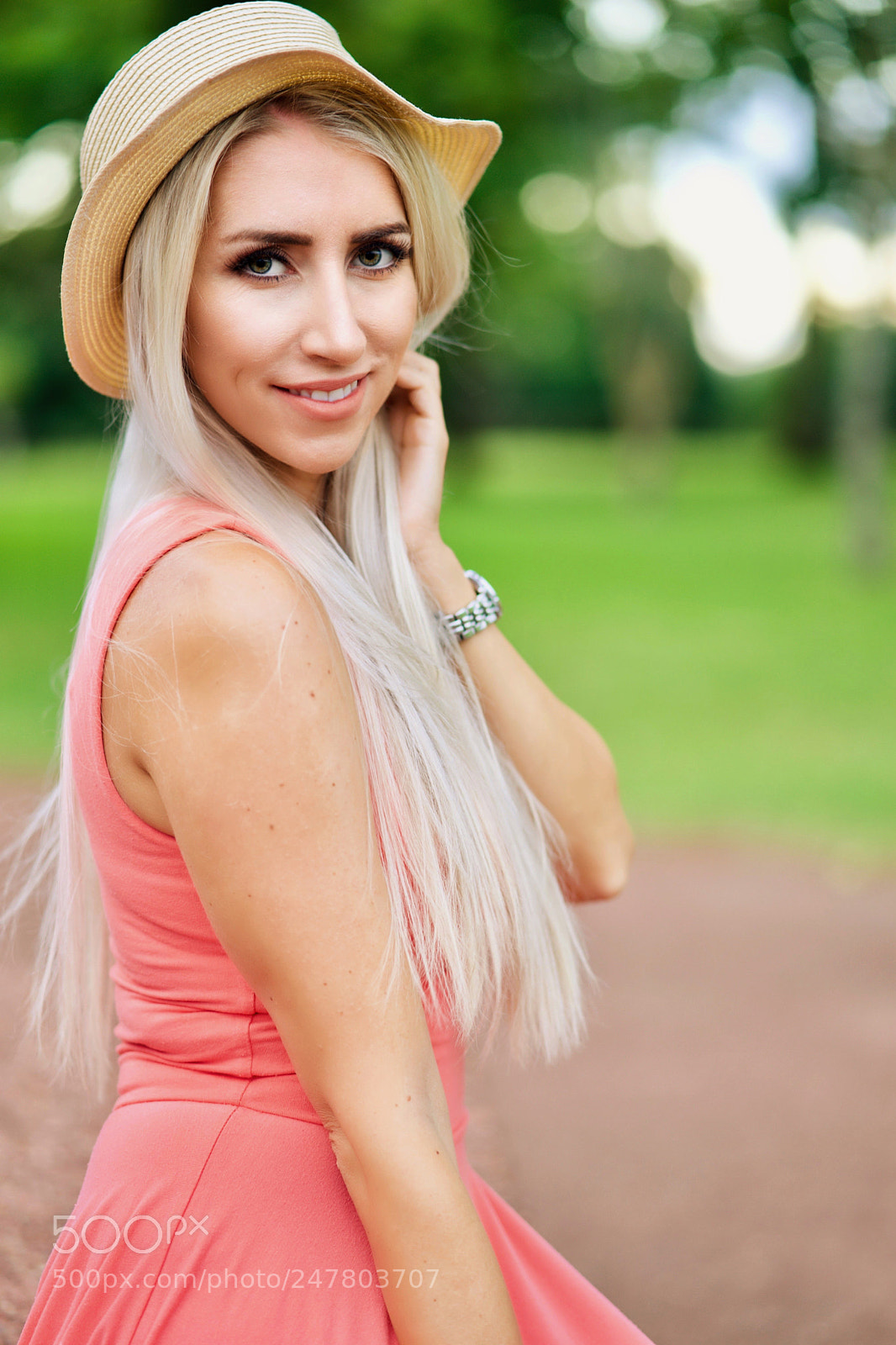 Sony a7 sample photo. Nice smile photography