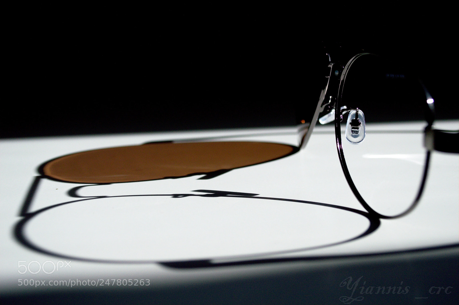 Nikon D3200 sample photo. Missing glass. photography