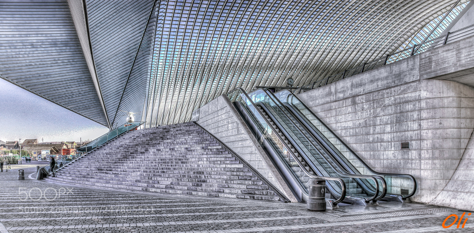 Canon EOS 80D sample photo. Gare des guillemins de photography