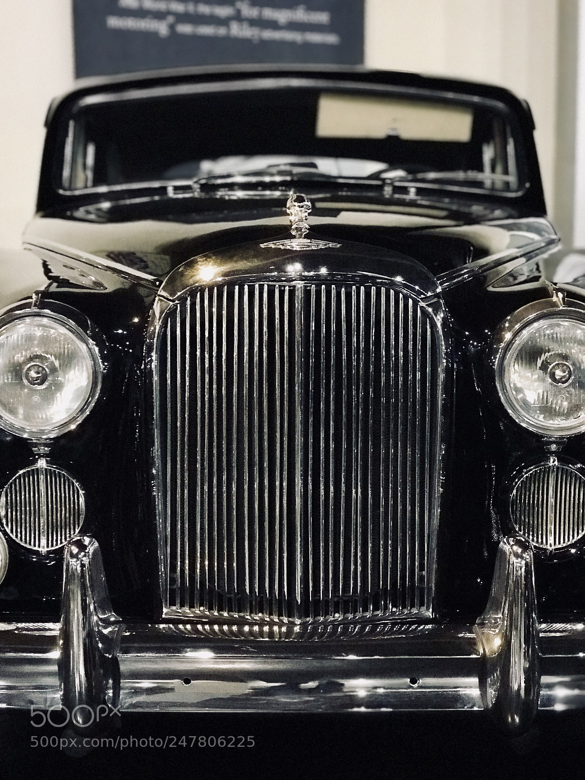 Apple iPhone 7 Plus sample photo. Antique cars photography
