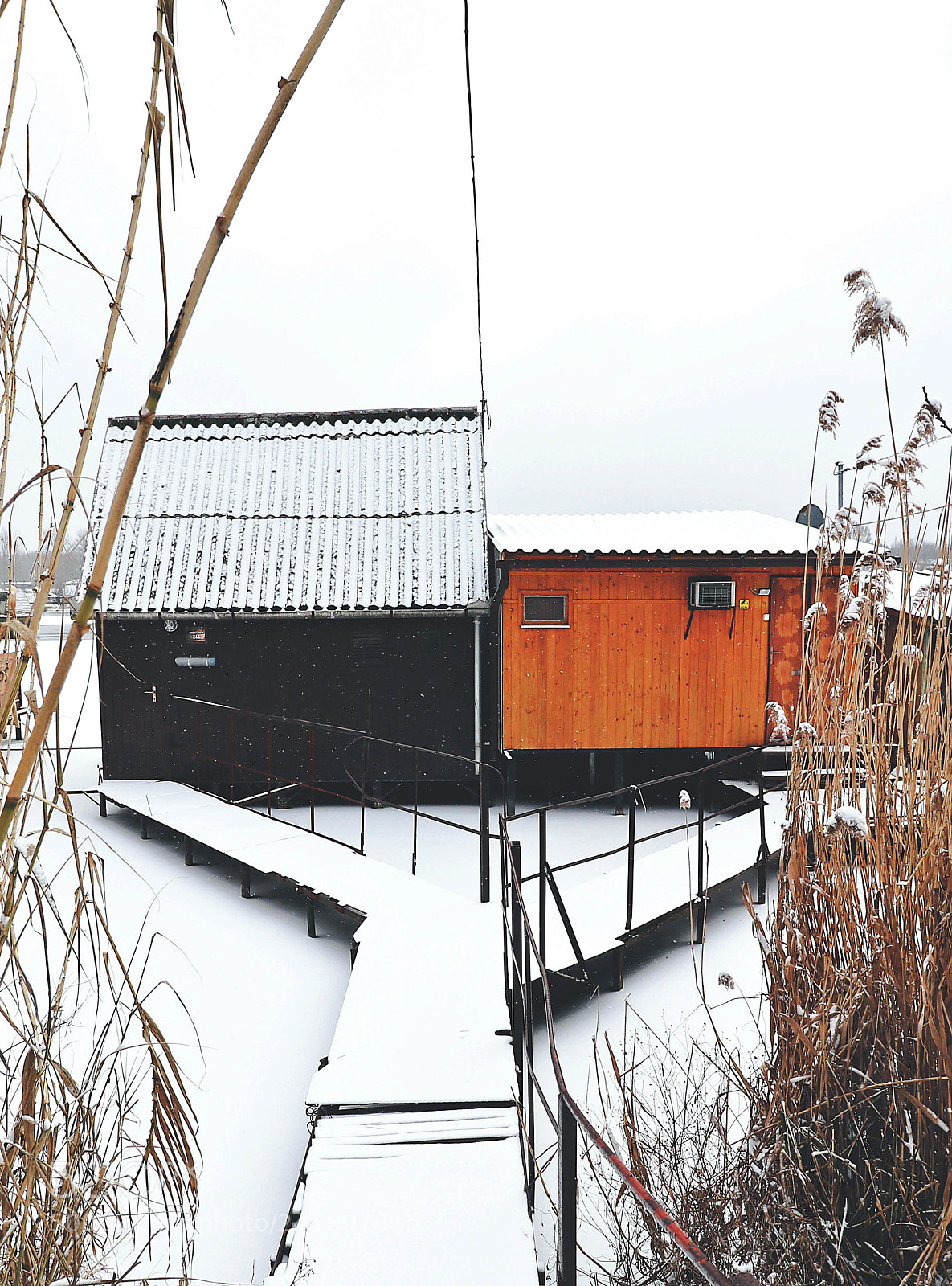 Canon EOS 80D sample photo. Fisherman's cabin photography