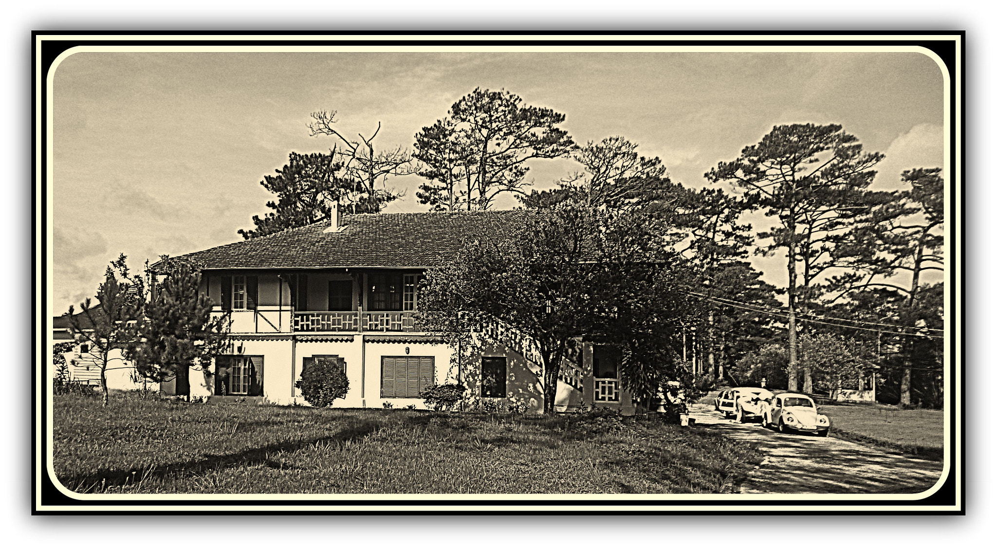 Panasonic DMC-FS40 sample photo. Villa fr dl n&b () photography