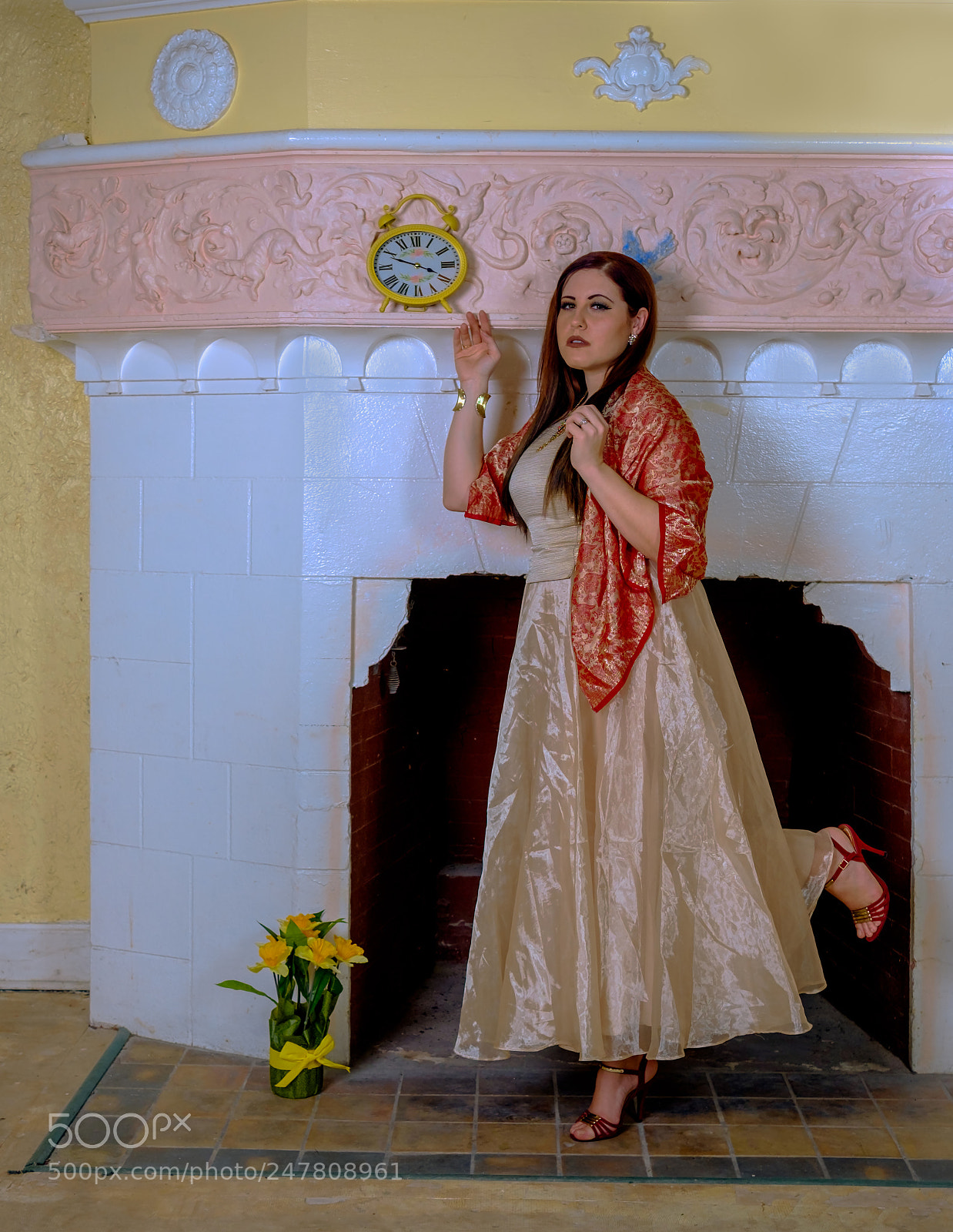 Fujifilm X-T1 sample photo. K at the fireplace photography