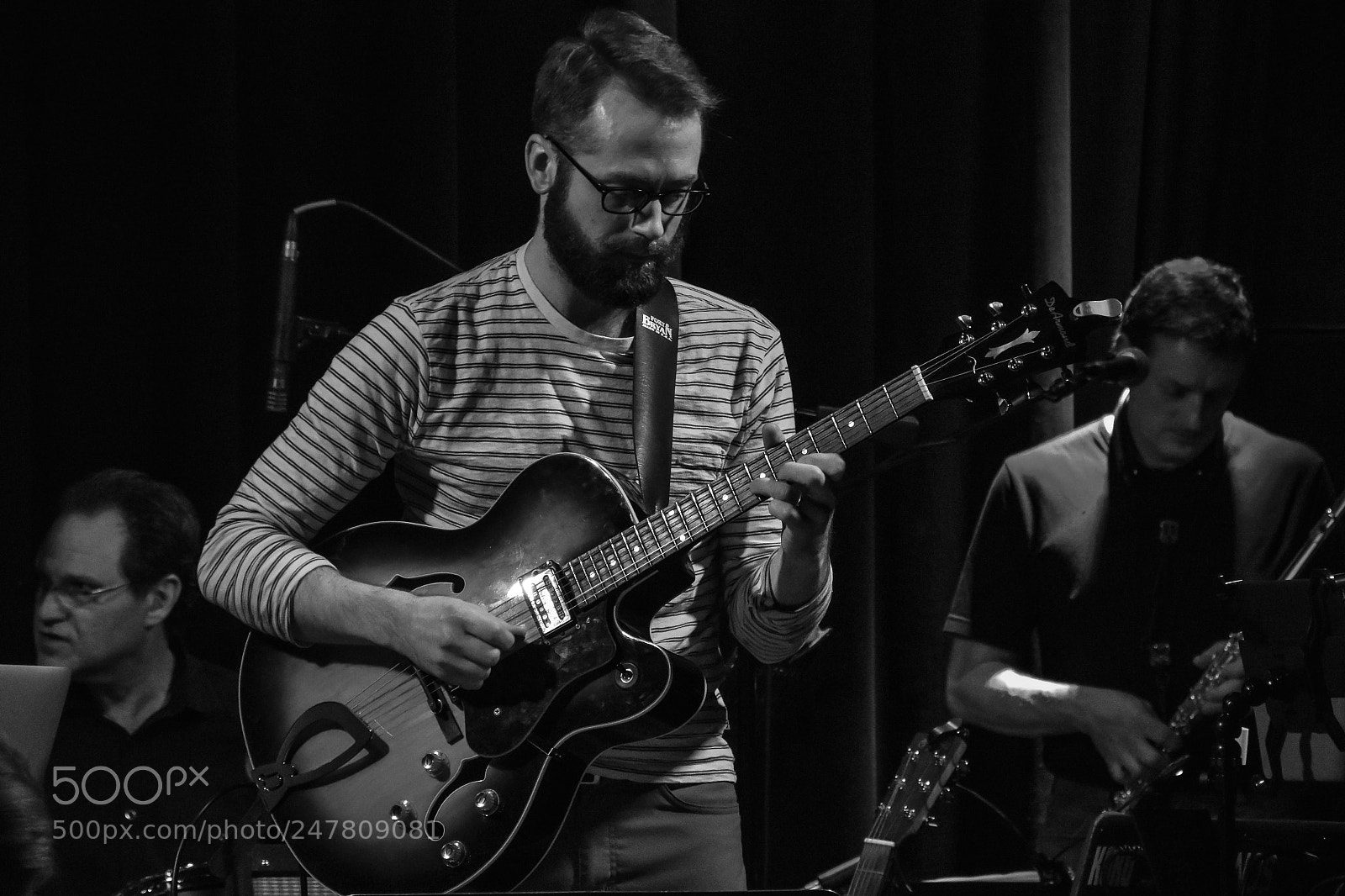Nikon D7200 sample photo. Jazz guitarist photography