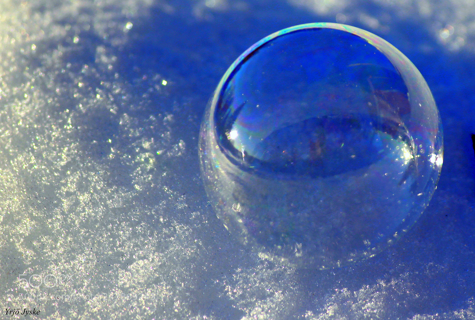 Canon EF-S 55-250mm F4-5.6 IS II sample photo. The frozen soap-ball photography