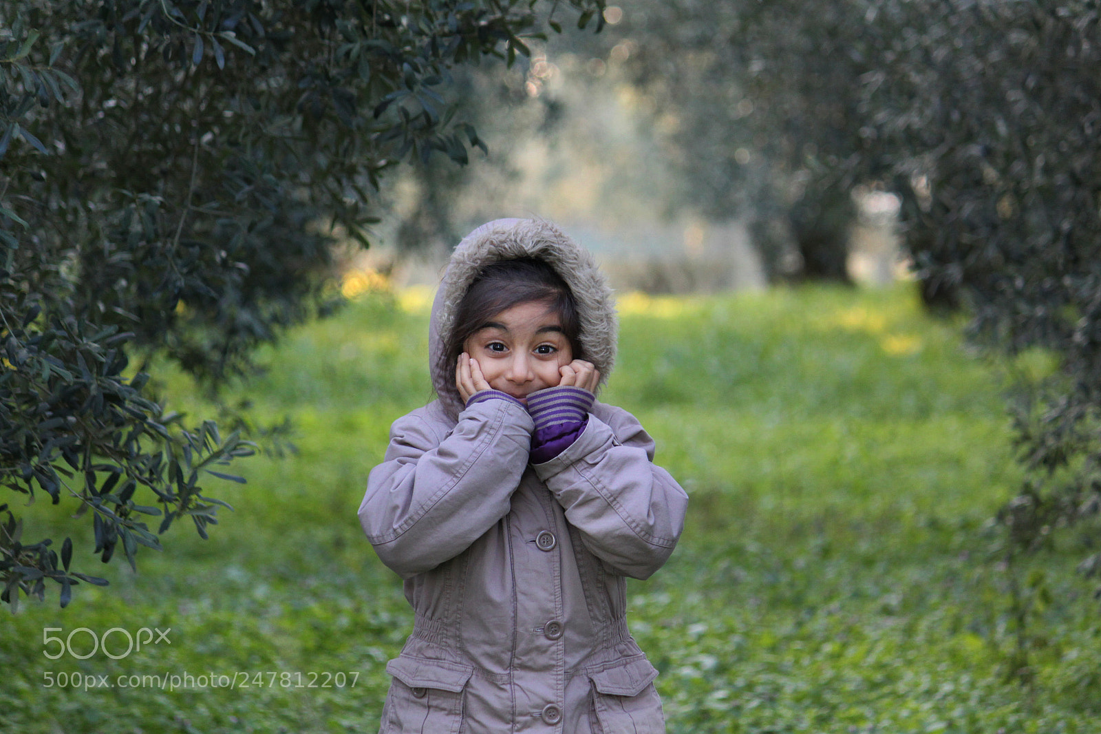 Canon EOS 500D (EOS Rebel T1i / EOS Kiss X3) sample photo. Olive girl photography