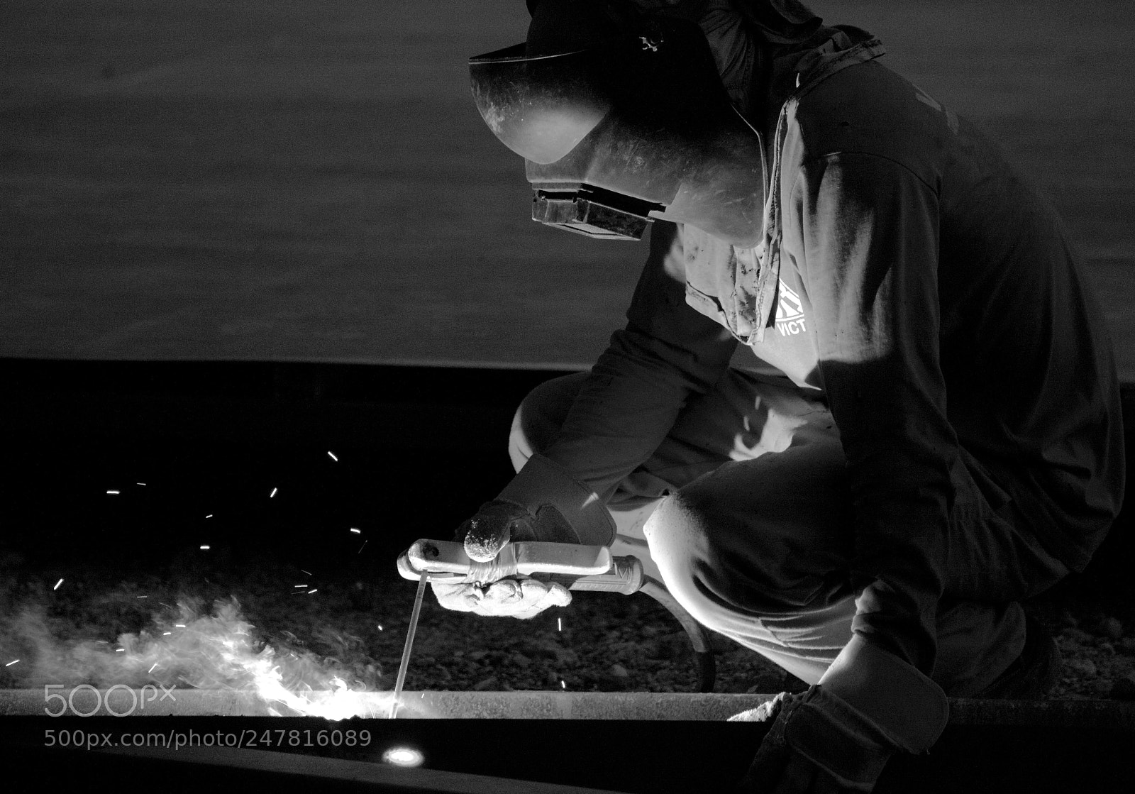 Canon EOS 450D (EOS Rebel XSi / EOS Kiss X2) sample photo. Welder photography