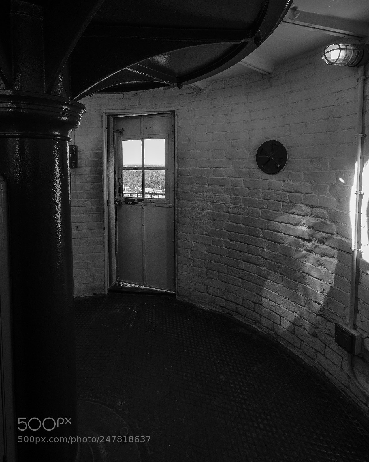 Fujifilm X-T2 sample photo. Door at the top photography