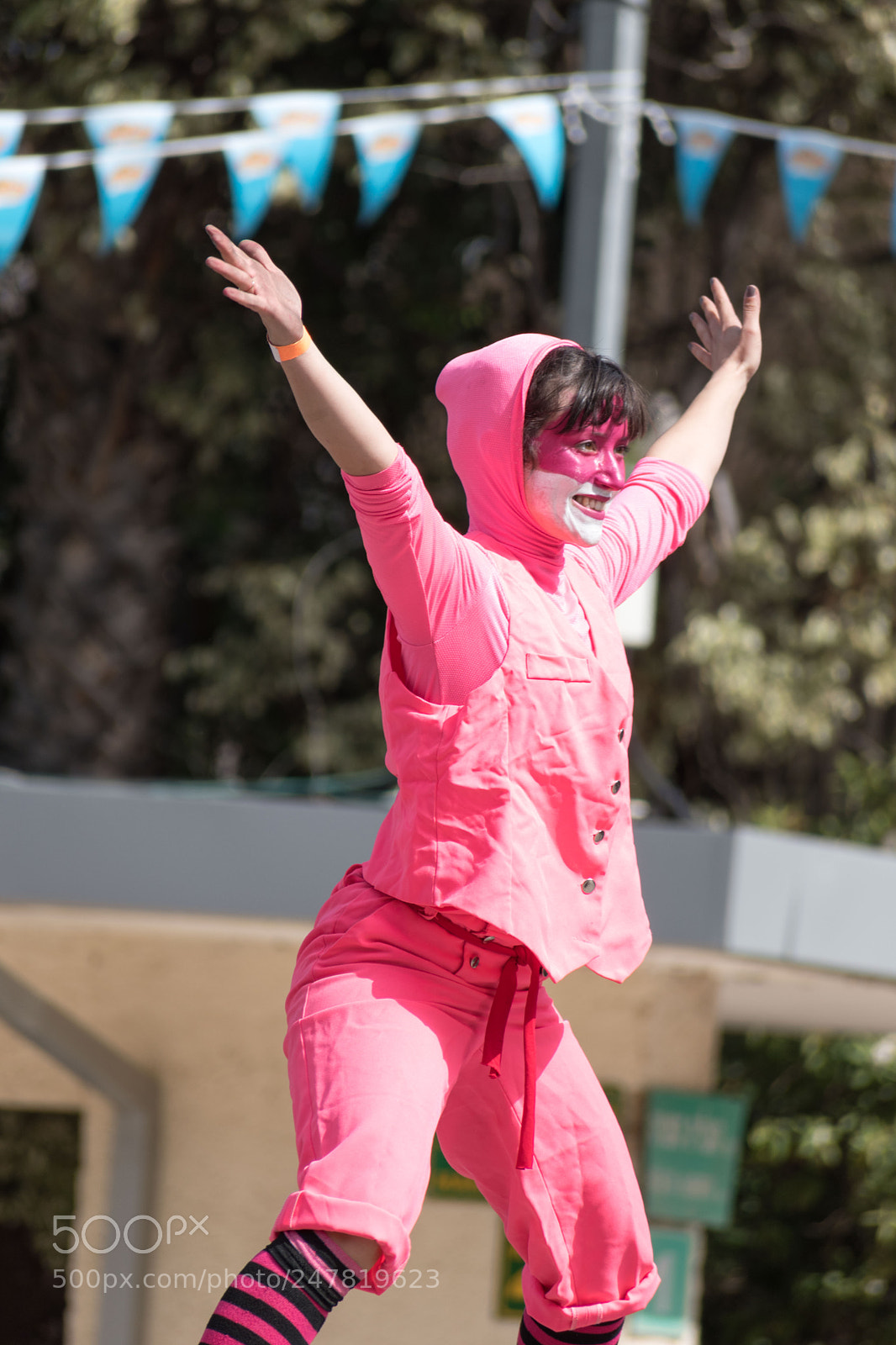 Nikon D5600 sample photo. Street performer photography