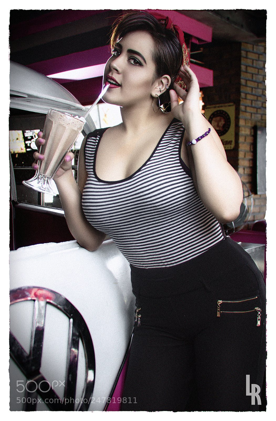Canon EOS 600D (Rebel EOS T3i / EOS Kiss X5) sample photo. Pinup feeling photography