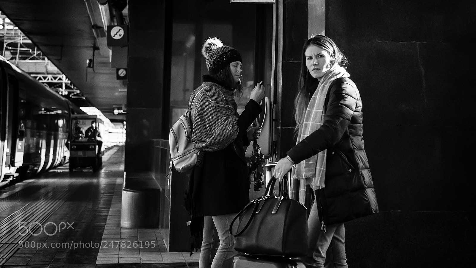 Olympus OM-D E-M10 II sample photo. Railway station #612 photography