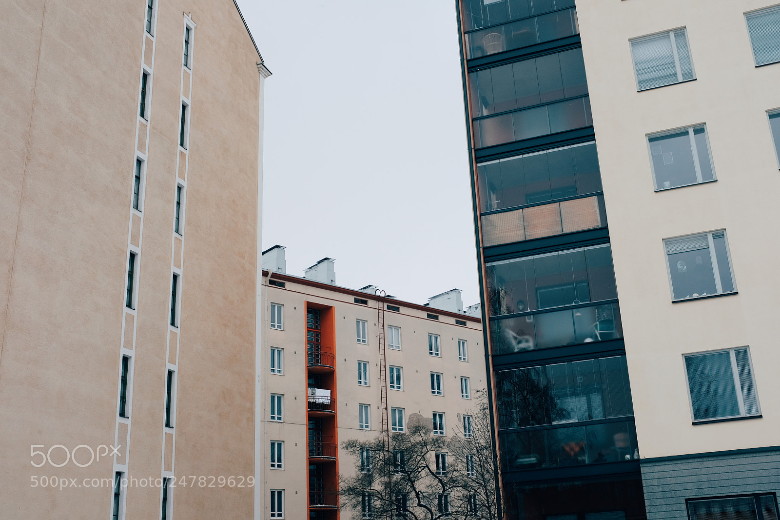 Fujifilm X100F sample photo. Red 01 photography
