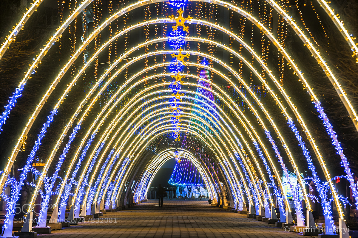 Canon EOS 60D sample photo. Light tunnel photography