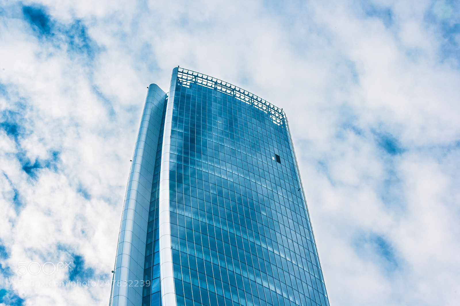 Canon EOS 1300D (EOS Rebel T6 / EOS Kiss X80) sample photo. City life, milano photography