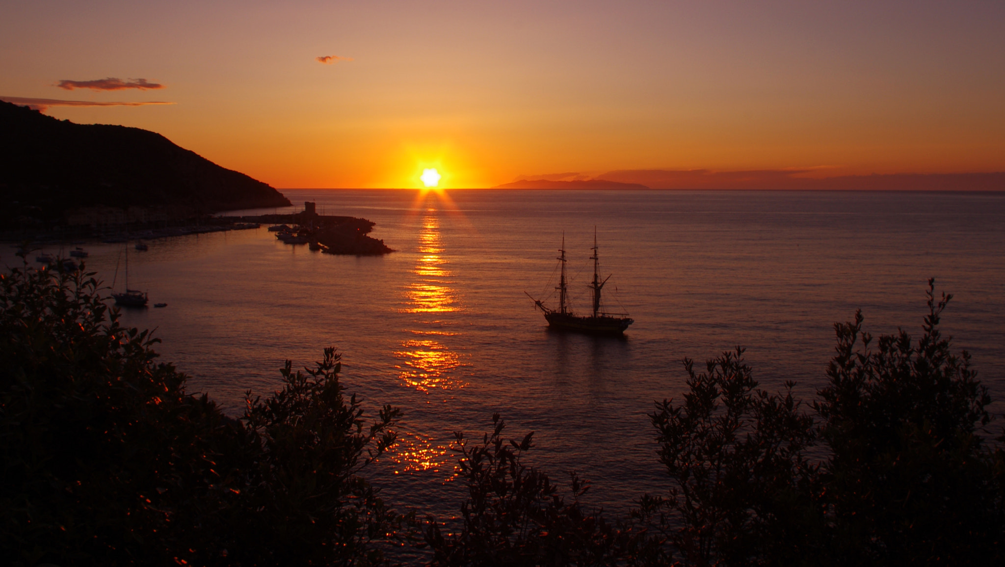 smc PENTAX-DA L 18-55mm F3.5-5.6 sample photo. Freedom in elba photography