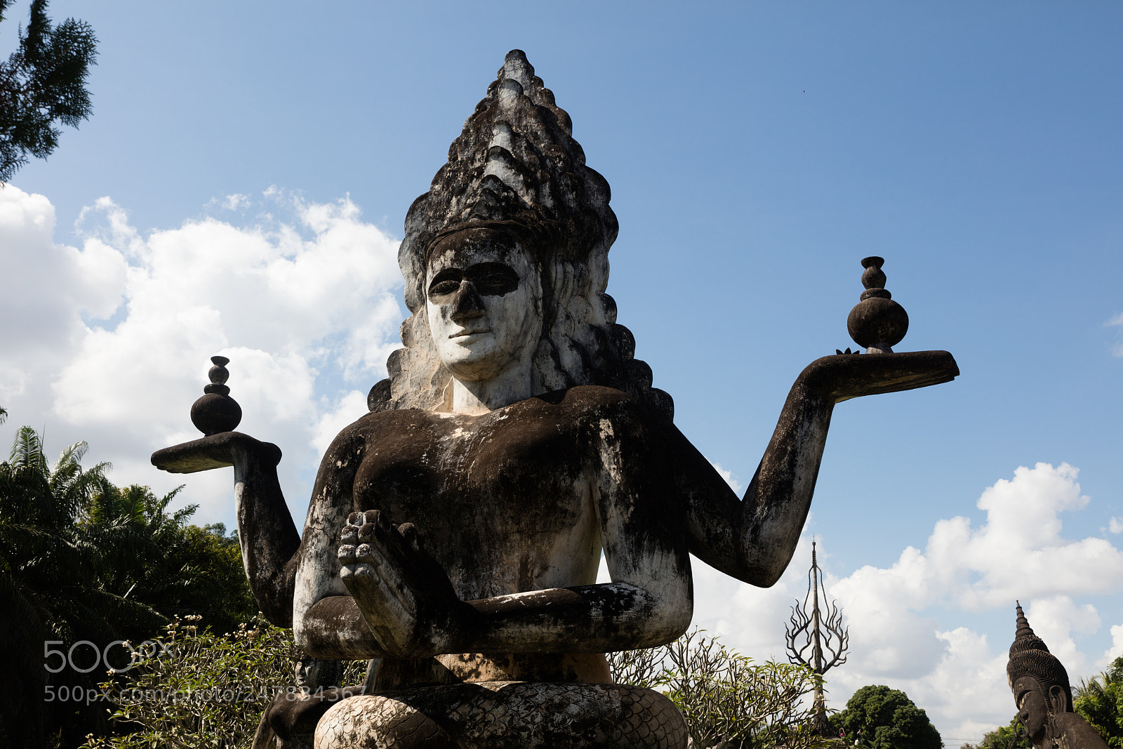 Canon EOS 5DS R sample photo. Wat xieng khuan buddha photography