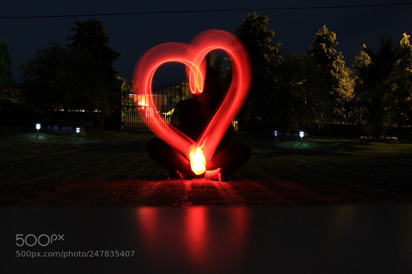 Canon EOS 1300D (EOS Rebel T6 / EOS Kiss X80) sample photo. Amor en lightpainting.❤️ photography