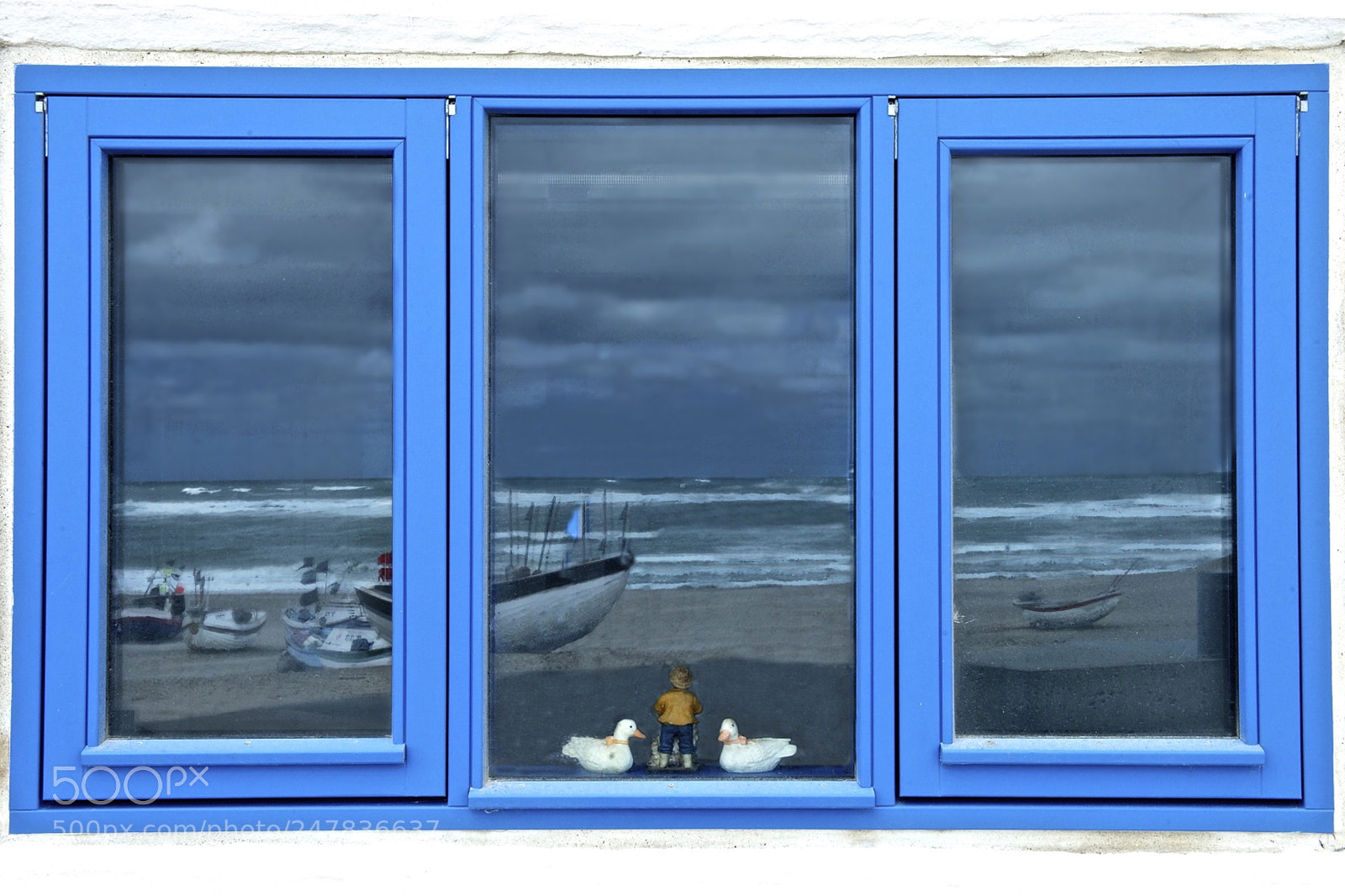 Nikon D800 sample photo. The window of the photography