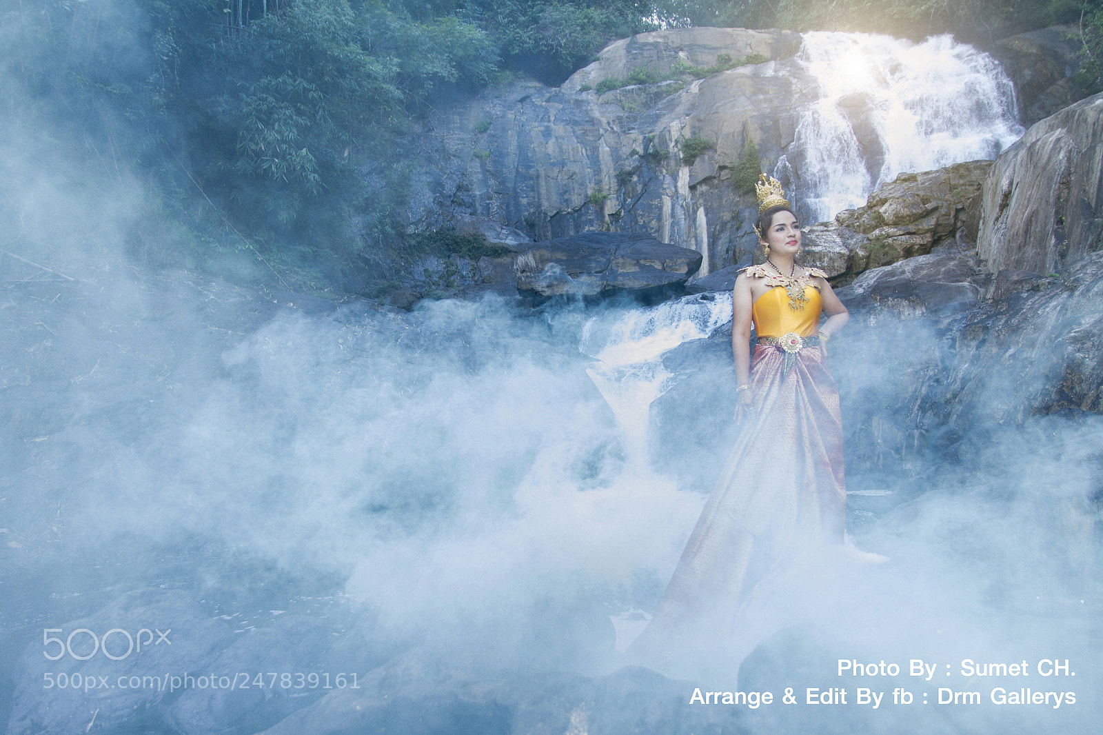 Canon EOS 7D sample photo. Traditional thai costumes photography