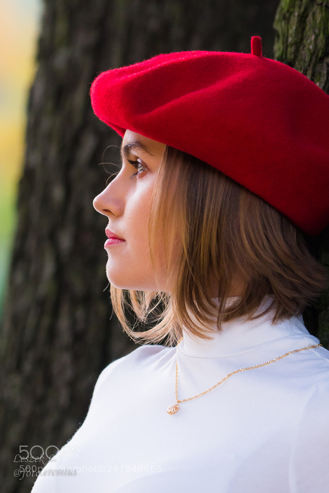 Nikon D7100 sample photo. Read beret photography