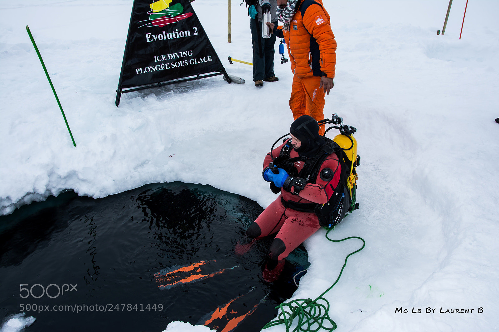 Nikon D7100 sample photo. Preparation for ice diving photography