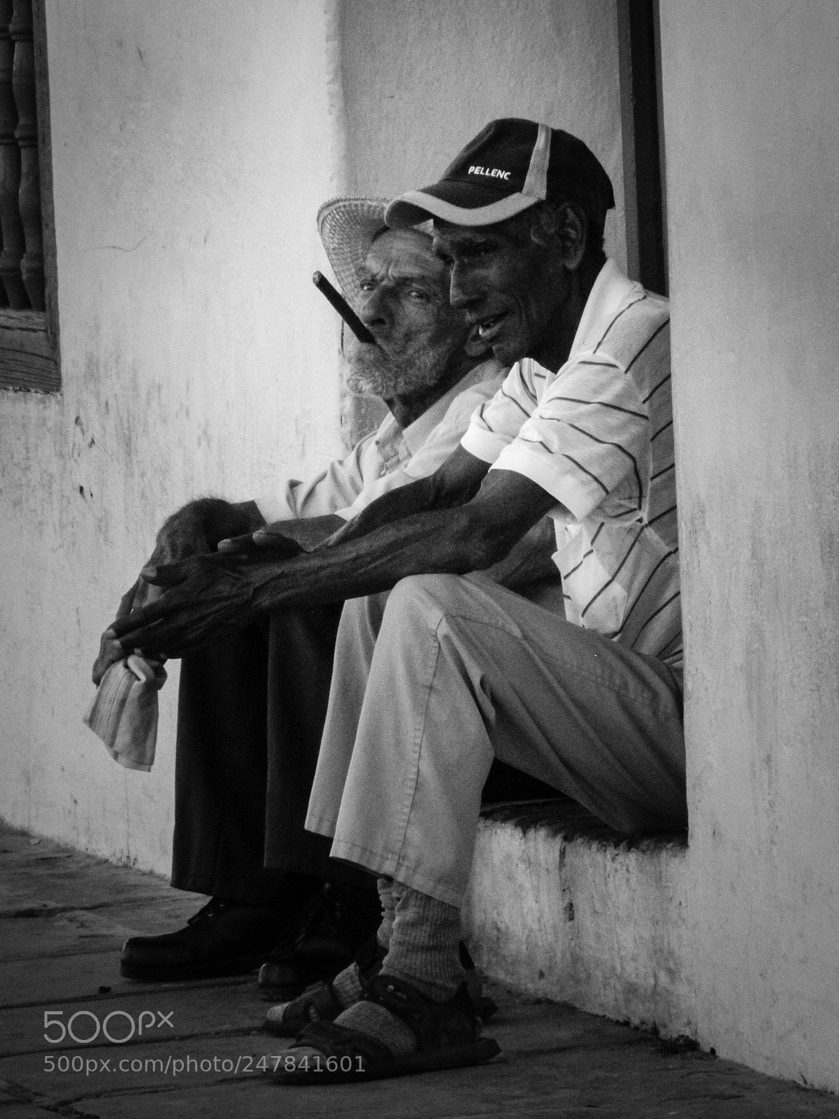 Canon EOS 550D (EOS Rebel T2i / EOS Kiss X4) sample photo. Cigare photography