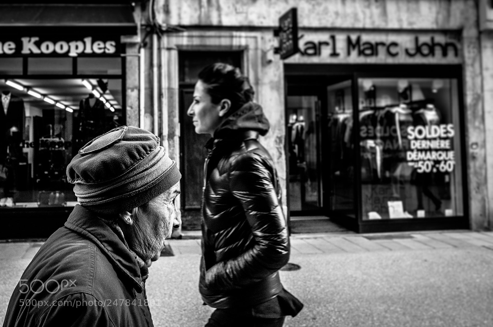 Ricoh GR II sample photo. Untitled photography