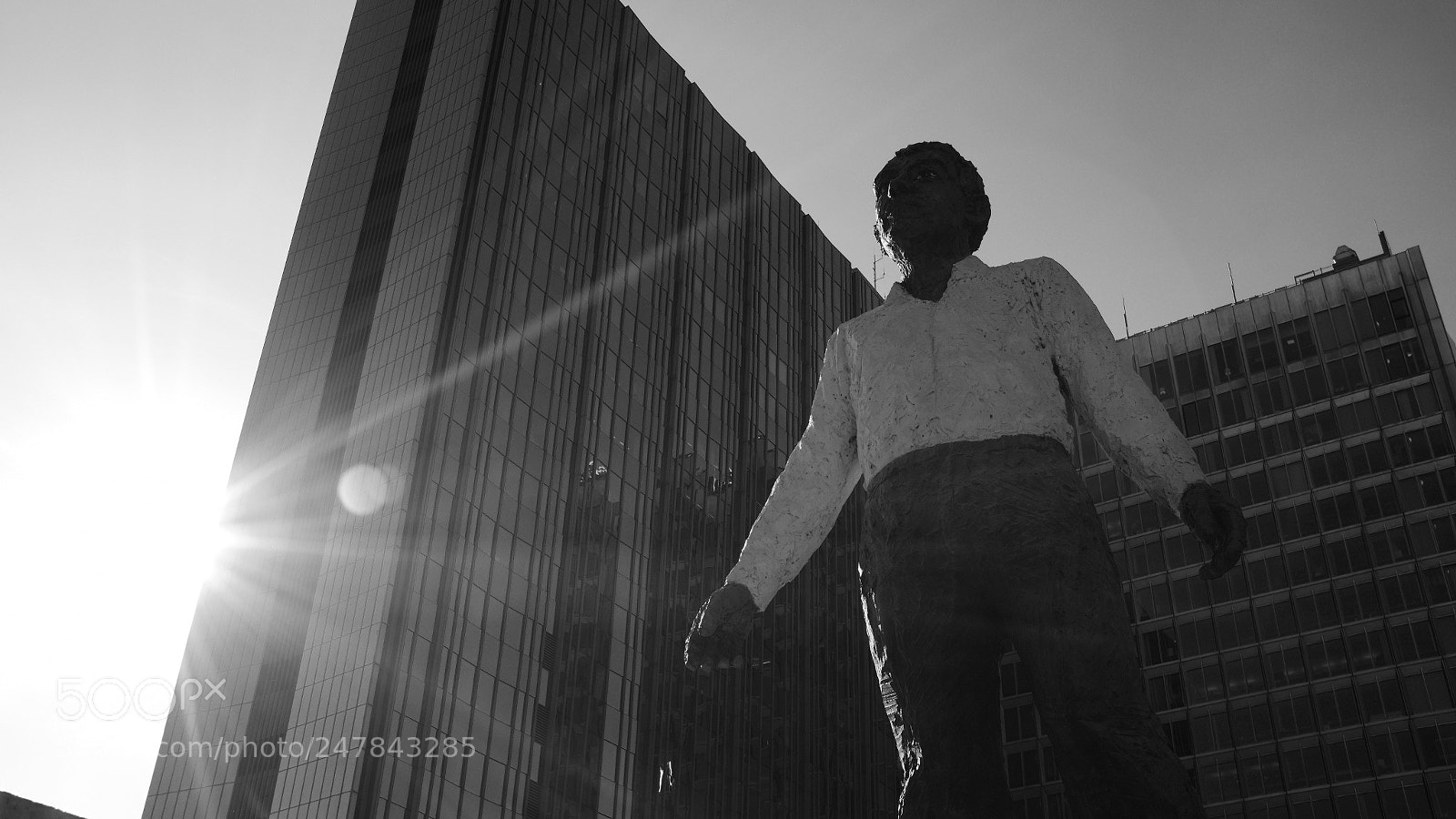 Fujifilm X100F sample photo. Ray of sunlight photography