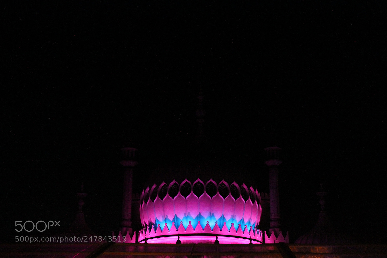 Canon EF-S 18-55mm F3.5-5.6 IS sample photo. The night palace photography