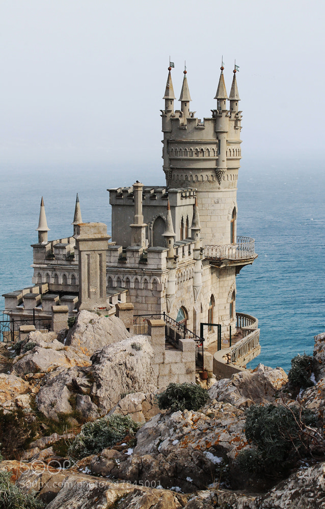 Canon EOS 1100D (EOS Rebel T3 / EOS Kiss X50) sample photo. Swallow’s nest (crimea) photography