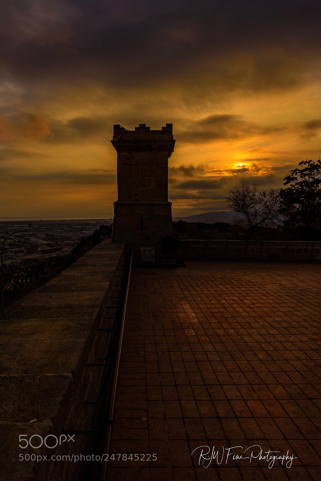 Nikon D810 sample photo. Mountjuïc at sunset photography