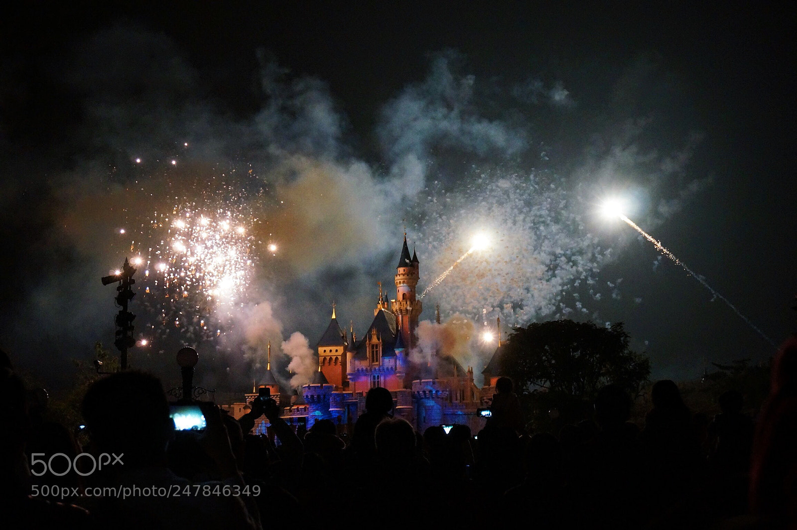 Sony Alpha NEX-5T sample photo. Disneyland 2 photography