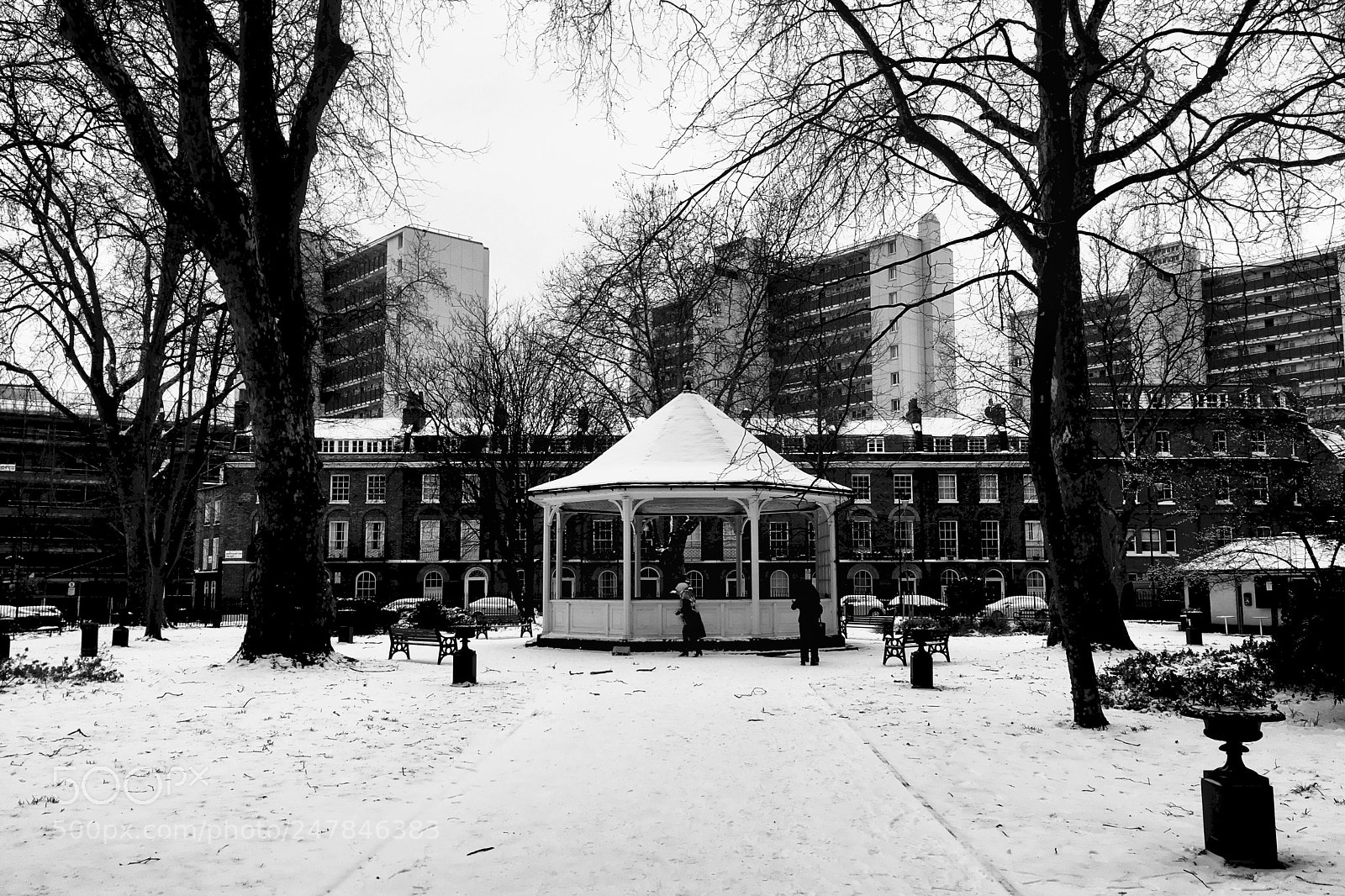Apple iPhone SE sample photo. Snow day photography