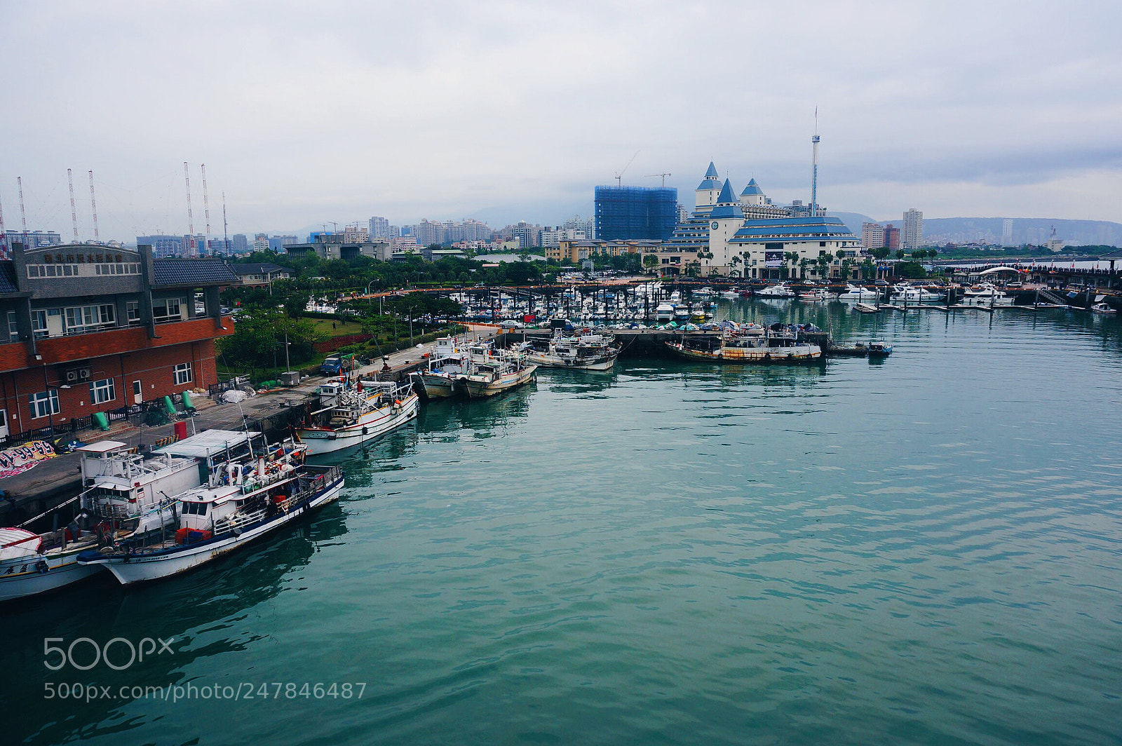 Sony Alpha NEX-5T sample photo. Taiwan harbour 2 photography