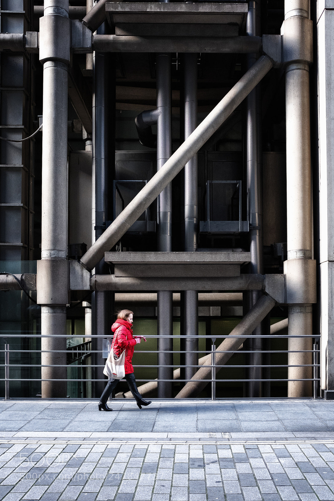Fujifilm X100F sample photo. Little red in the photography