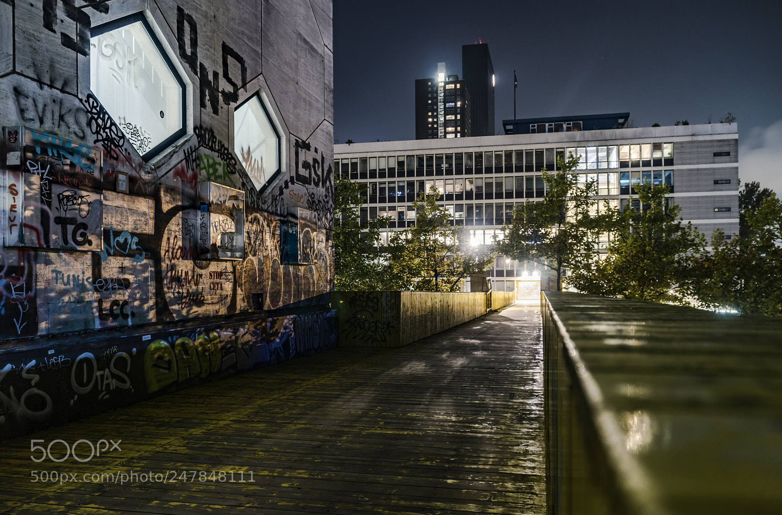 Sony a6300 sample photo. Rotterdam at night photography