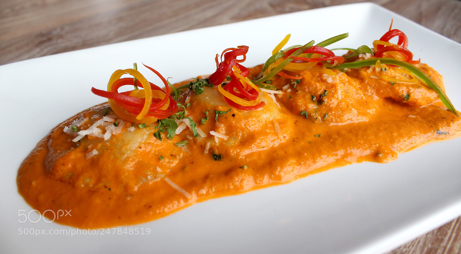 Canon EOS 700D (EOS Rebel T5i / EOS Kiss X7i) sample photo. Crab ravioli photography