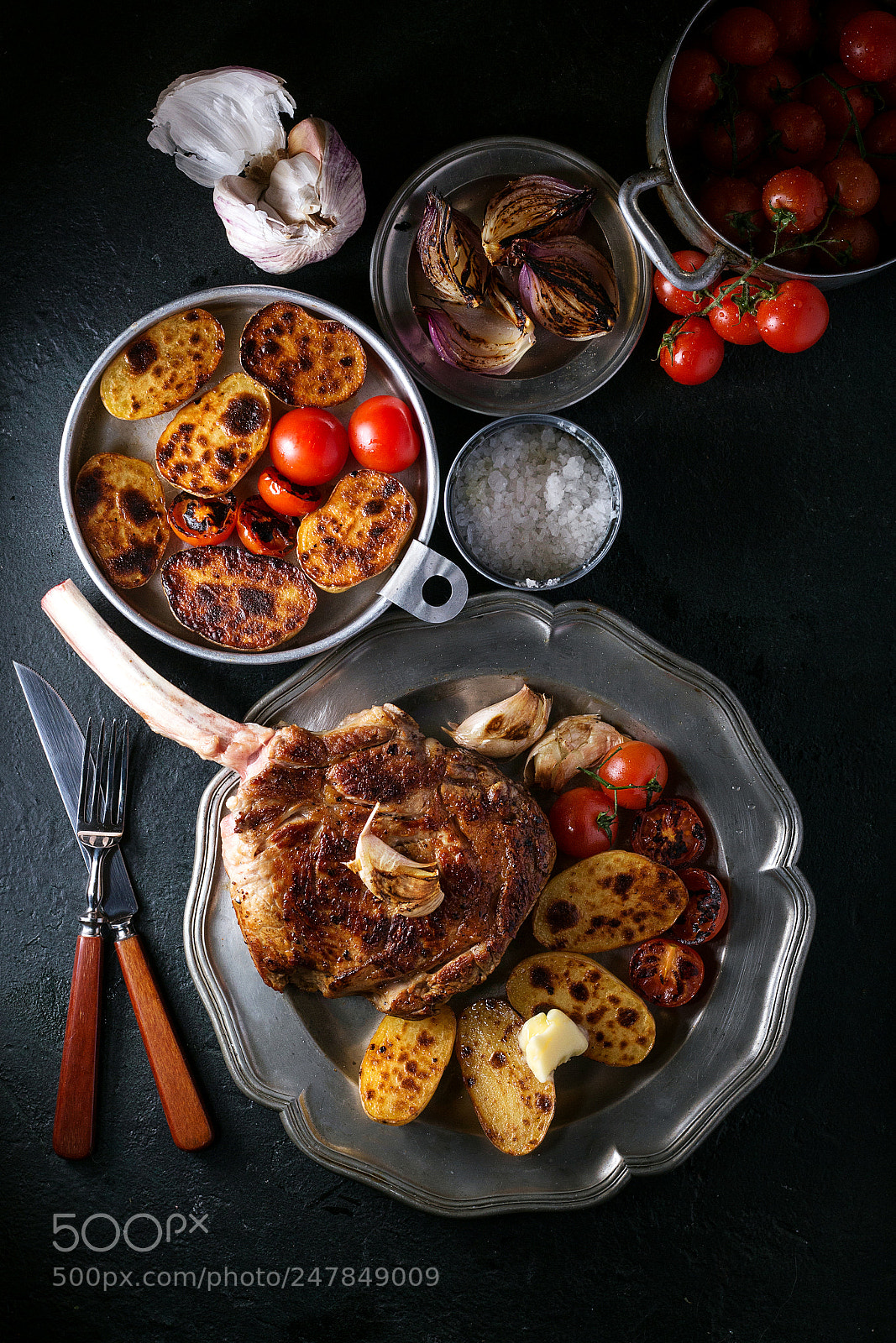 Canon EOS 700D (EOS Rebel T5i / EOS Kiss X7i) sample photo. Freshly roasted tomahawk steak photography