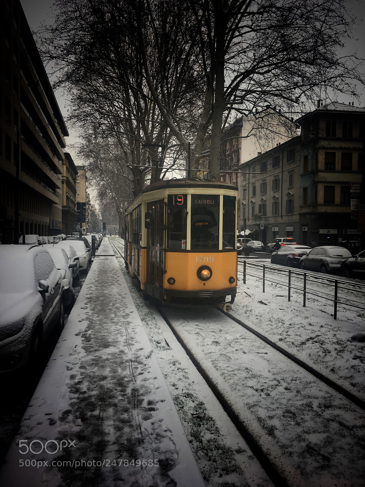 Apple iPhone 6s sample photo. Tram photography