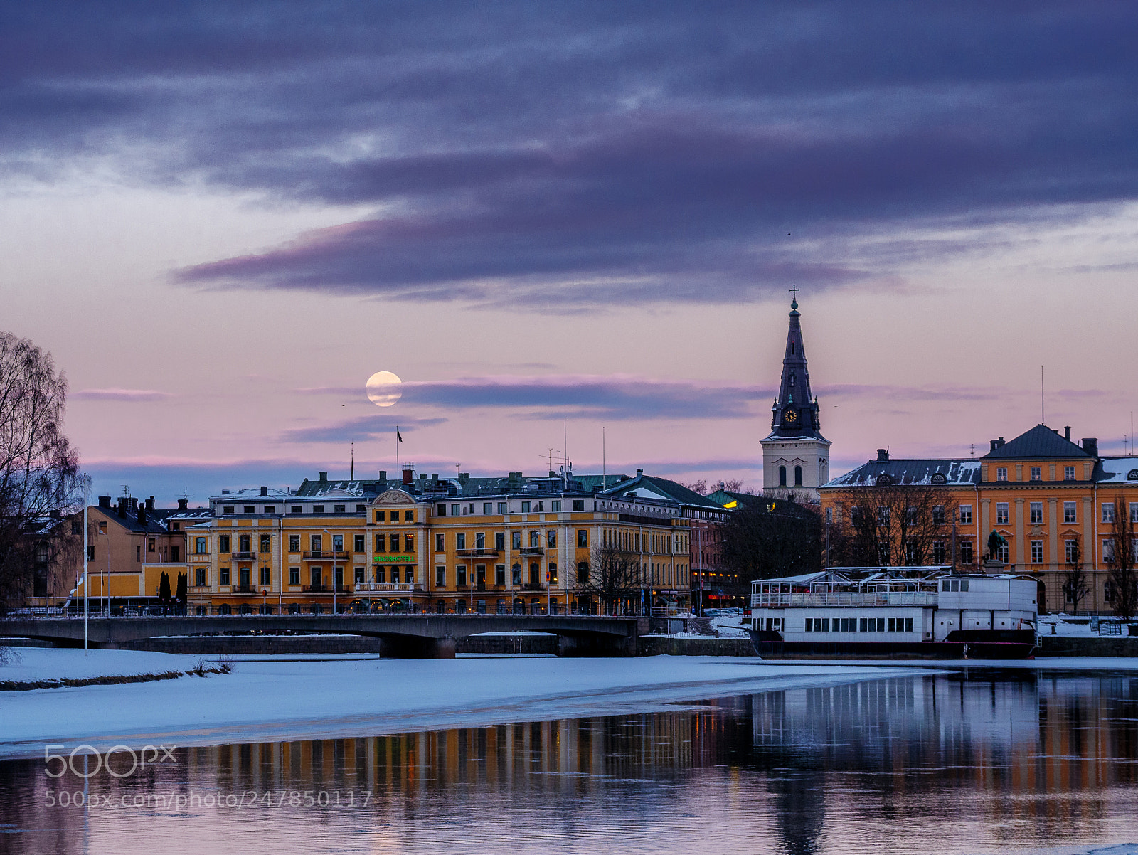 Panasonic Lumix DMC-GX85 (Lumix DMC-GX80 / Lumix DMC-GX7 Mark II) sample photo. Karlstad photography