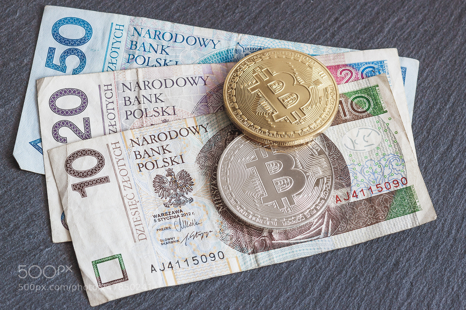 Canon EOS 600D (Rebel EOS T3i / EOS Kiss X5) sample photo. Polish zloty and bitcoins photography