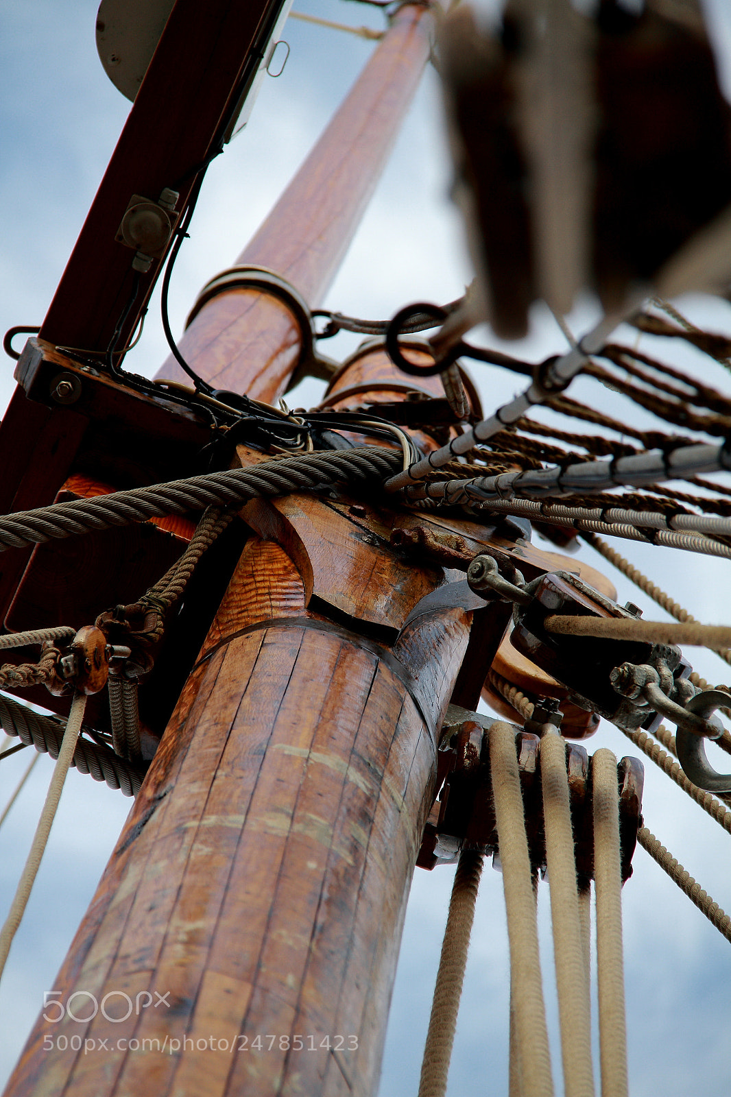 Canon EF-S 18-200mm F3.5-5.6 IS sample photo. Ship´s mast photography