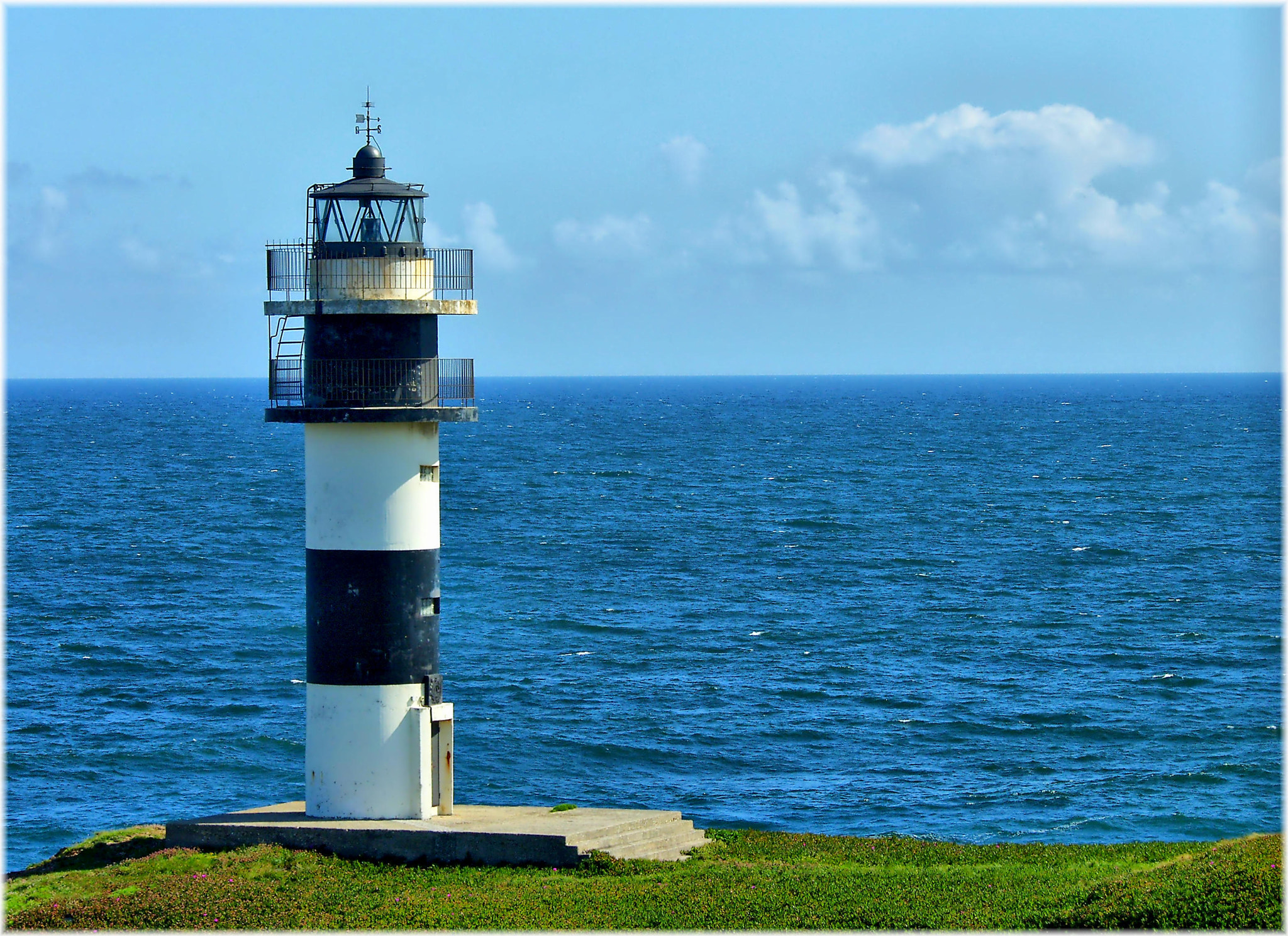 Samsung Pro 815 sample photo. Faro de isla pancha en ribadeo (lugo) photography