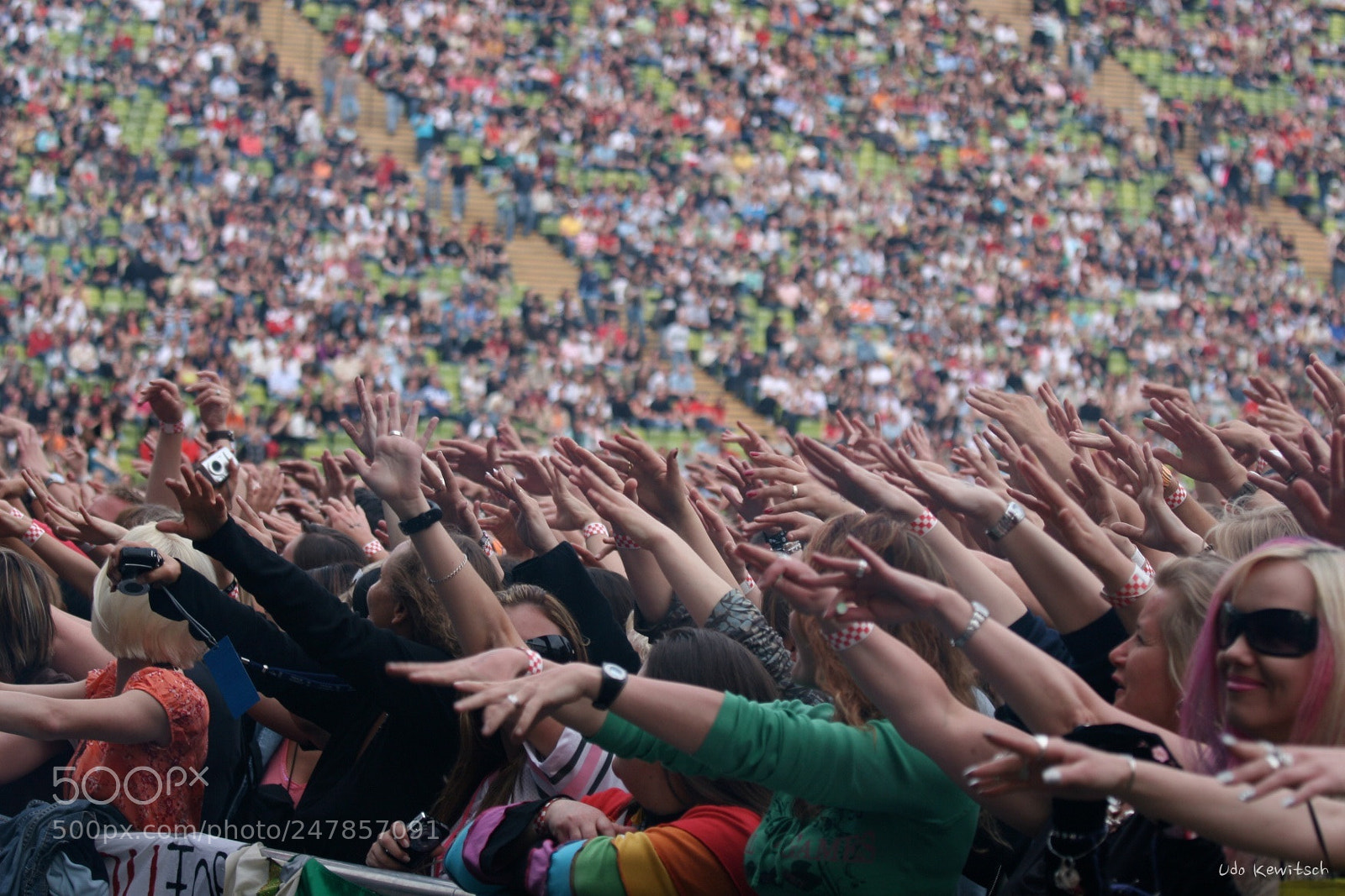 Canon EOS 20D sample photo. Crowd power photography