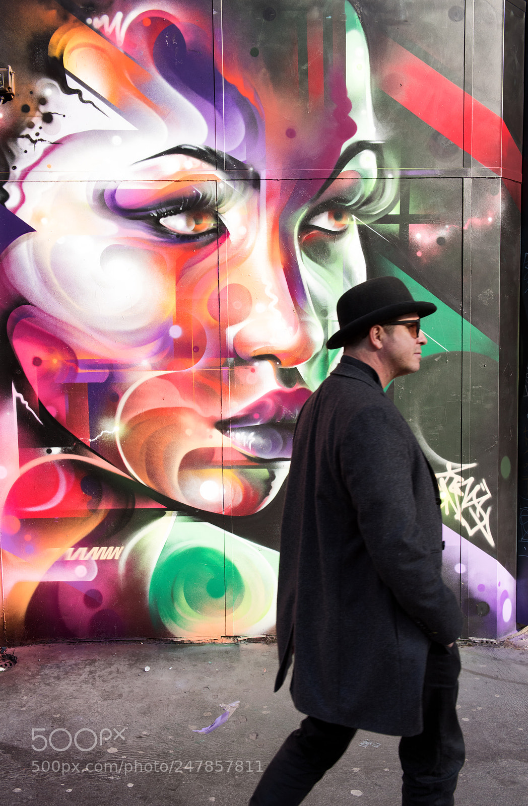 Nikon D810 sample photo. Kiss the bowler photography