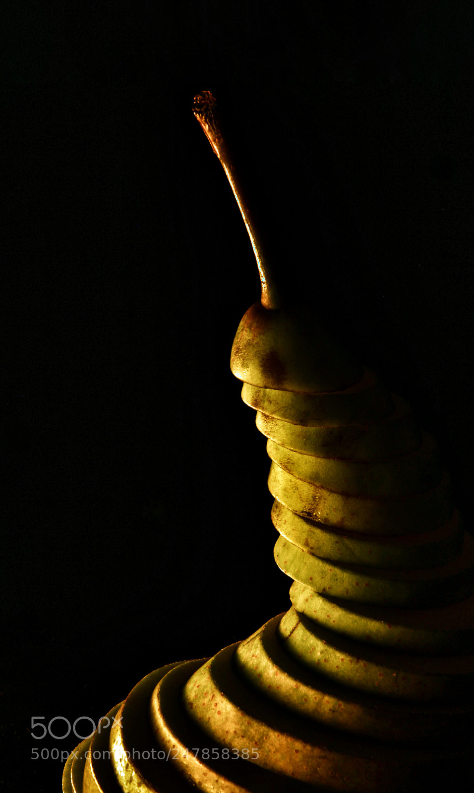 Canon EOS 700D (EOS Rebel T5i / EOS Kiss X7i) sample photo. Birne geschnitten photography